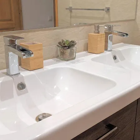 Mood - New & Special Hotel apartamentowy Bilbao