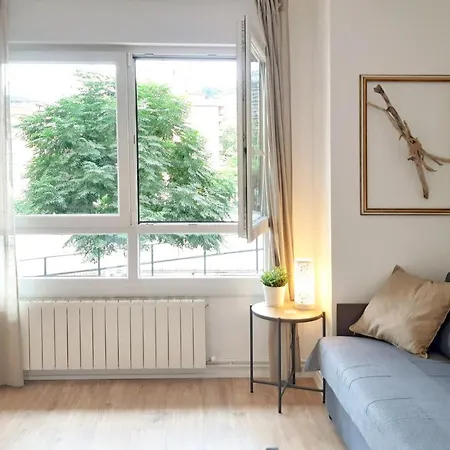 Mood - New & Special Hotel apartamentowy Bilbao